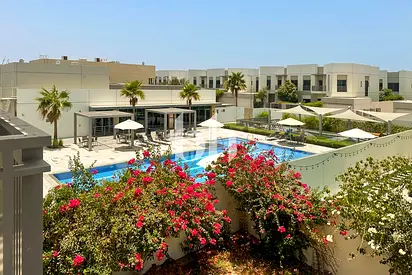 Amazing facilities| Private garden| 5 BRs| maid's