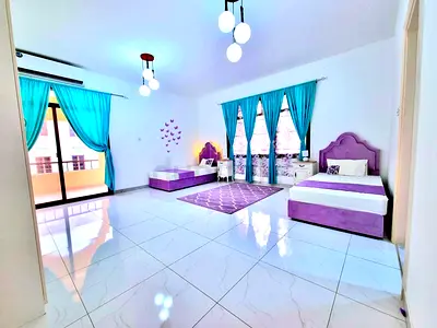Amazing Bed space in  jumeirah 1  for ladies only