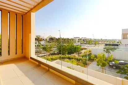 Elegant Corner | Single Row | Luxury Family Living