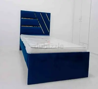 Selling brand new bed with mattress