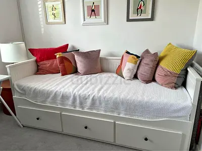 Ikea hemness daybed with 2 new mattress