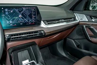 2023 BMW IX1 照片 12
