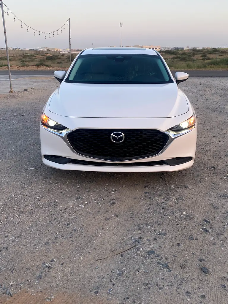 Mazda 3 2024 — photo 1 of 18