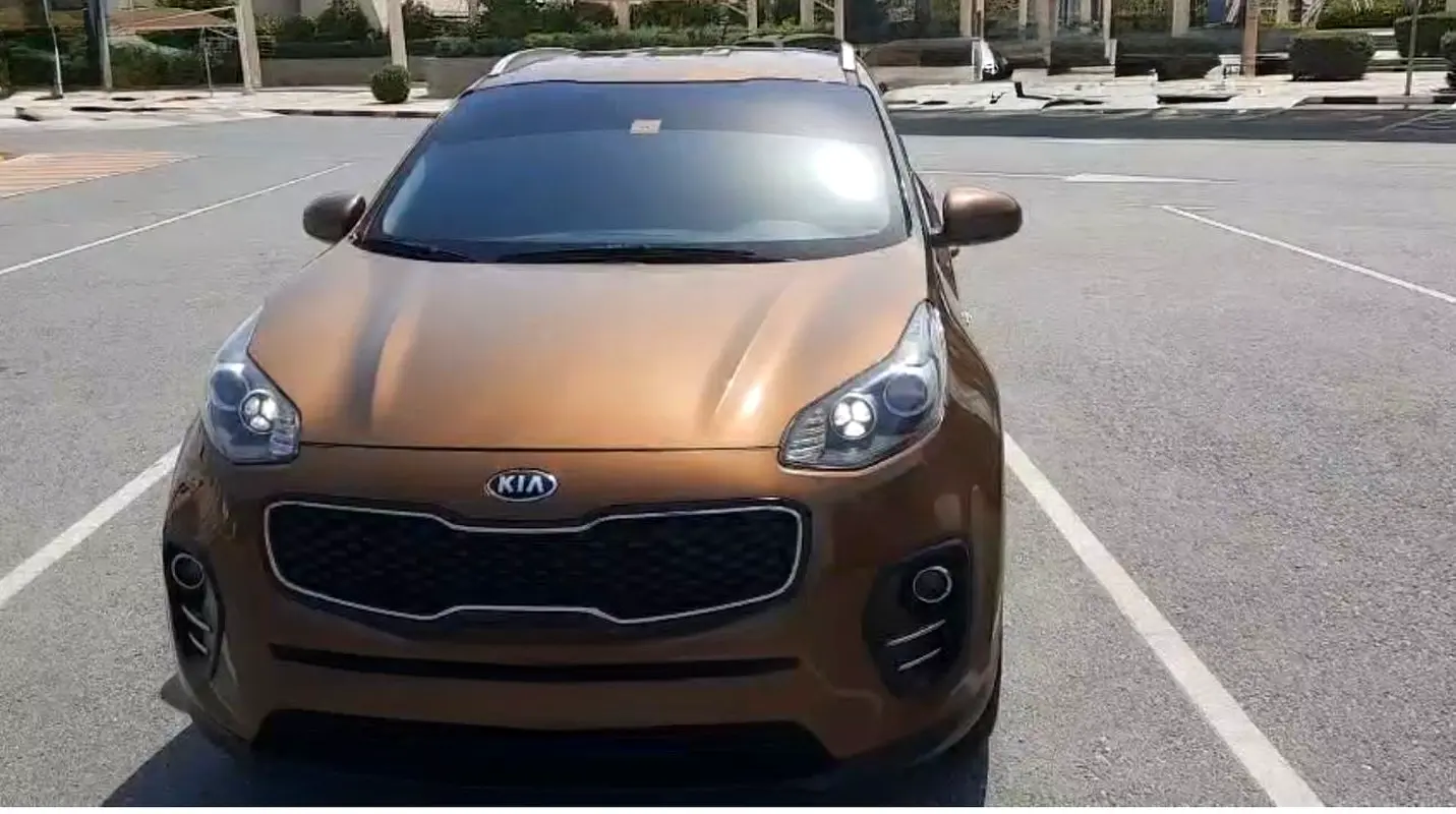 Kia Sportage 2017 — photo 1 of 11