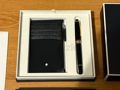 Montblanc Meisterstück Pen with Leather Card Holder Set