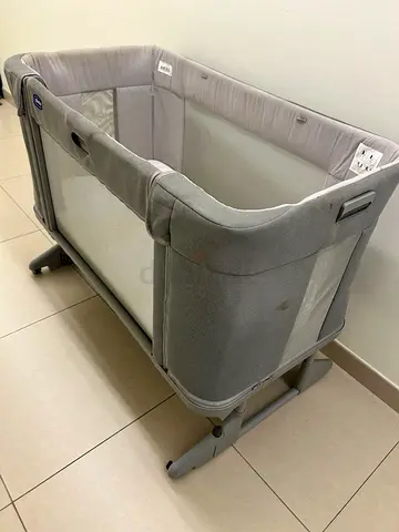 Chicco Next2Me Side-Sleeping Baby Crib - Light Grey forever model