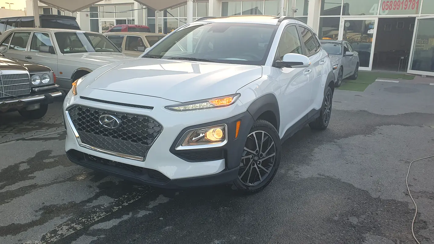 Hyundai Kona 2020 — photo 1 of 20