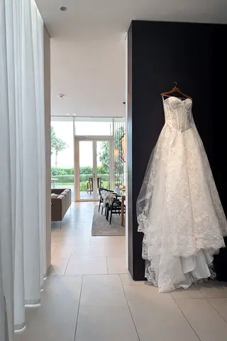 Wedding dress