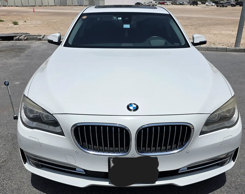 BMW 7-Series 2014 — photo 1 of 18