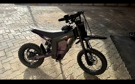 Modded Kugoo wish 01 with helmet - need gone asap - last price