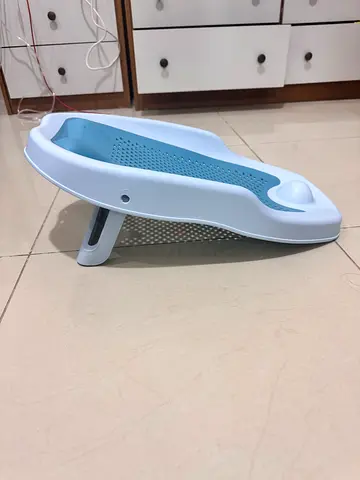 Portable Baby Bath Tub with Non-Slip Insert - Light Blue/White