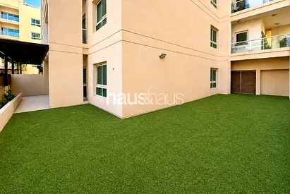 Exclusive | Vacant on Transfer | Courtyard