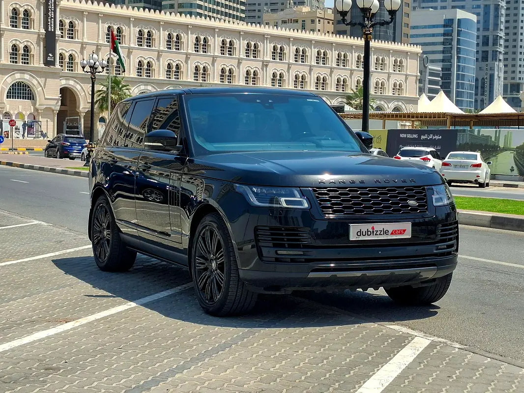 Land Rover Range Rover 2019 — photo 1 of 17