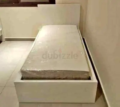 Ikea malm single bed with ikea matress 
New condition 
Home delivery available 
90x200