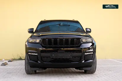 2022 Jeep Grand Cherokee Altitude | Warranty + Service Package | GCC Specs