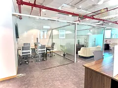 1000 SQFT Serviced Office for Rent in Dubai | Private Office Space with VIP Reception &amp; Meeting 
