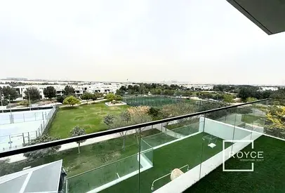 Huge 3BR | Bright Living Area | Community View