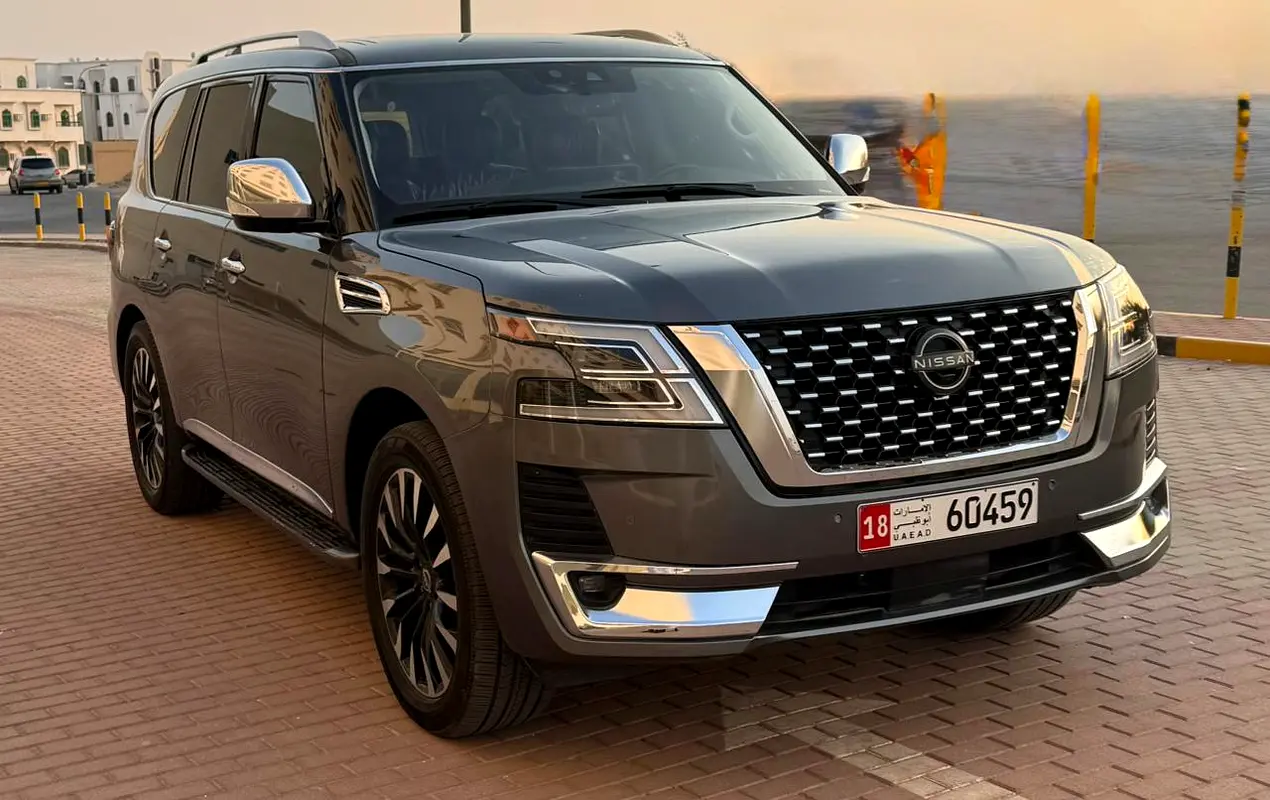 Nissan Patrol 2023 — photo 1 of 13