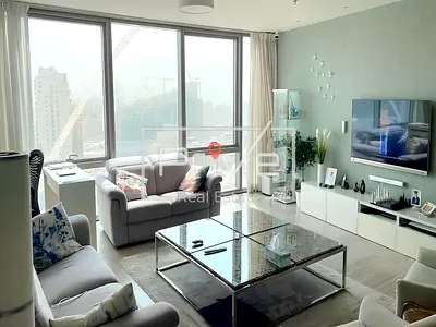Upgraded I High Floor I Vacant on Transfer