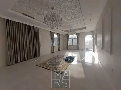 Spacious 4-bedroom villa available for rent in Hoshi