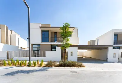 Large Plot | Near Park | Private Pool