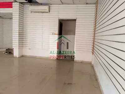 بالقرب من محطة مترو المستقبل | محل زاوية | موقع مميز، محل زاوية مجهز بالكامل للإيجار في منطقة بيرسيا