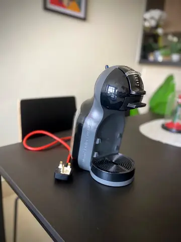 Nescafé Pod Coffee Machine (Dolce Gusto style) - Good working condition