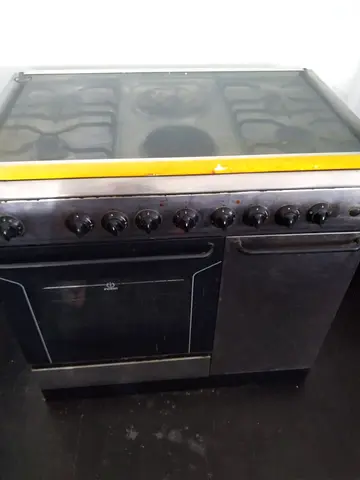 Gas stove - 6 burners