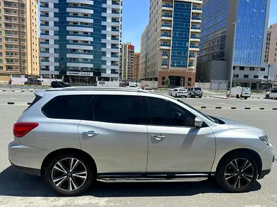 Nissan Pathfinder SV 2018 GCC 74000km only ,full option with leather sunroof  for sale .