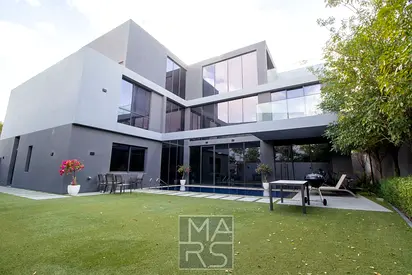 5BR Signature Villa | Ready to Move | Premium Location l fully furniture