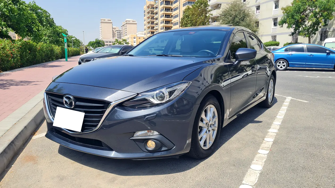 Mazda 3 2016 — photo 1 of 20