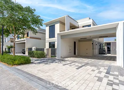 Spacious Layout | High End Finishes | Luxury Villa