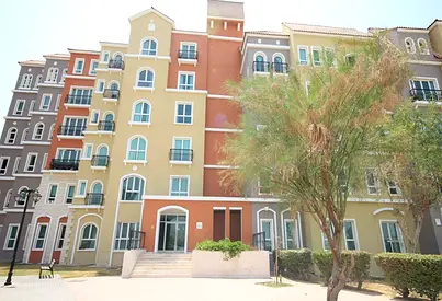 2 Bed + Store + Laundry | Near Metro | Corner Unit