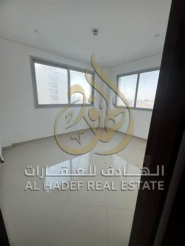 غرفة وصالة واسعة بالخان | برج عائلي | موقع حيوي