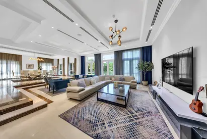 Upgraded 5BR Villa | Lift | Fully Furnished