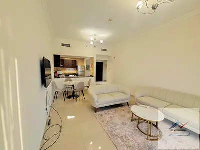 LARGE LAYOUT | MULTIPLE OPTIONS | VACANT NOW