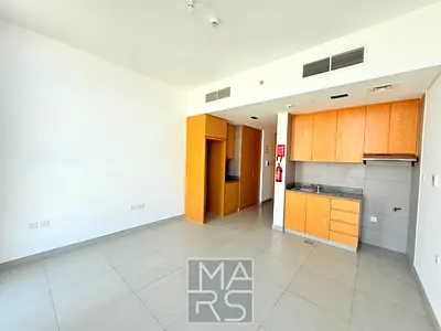 LUXURIOUS 1-BEDROOM | COVERED PARKING | Gym pool | prime location