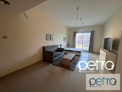 Stylish Studio in JVT District 4, Green Park, Dubai