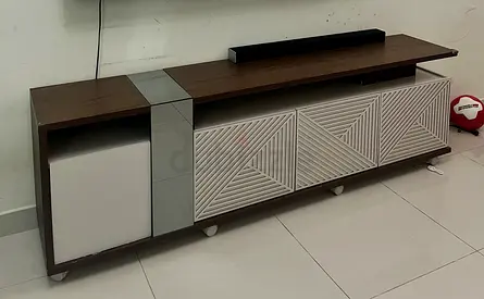 Table - TV Unite