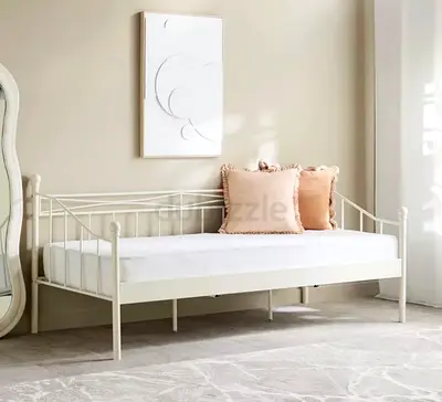 HomeBox Isabella Single Day Bed with mattress (90x200)