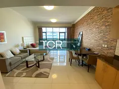 Modern Furnished Studio | Lincoln Park | Arjan