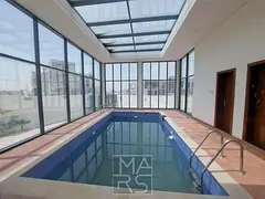 Modern &amp; Bright 7 Bedroom Villa with Covered Swimming Pool