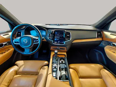 2020 Volvo XC90 — фото 9