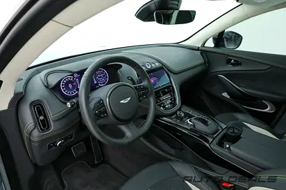 صورة 14 لـ 2024 Aston Martin DBX