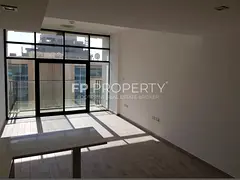LUXURY | UNFURNISHED | BEST PRICE