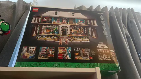 LEGO - home alone 21330
