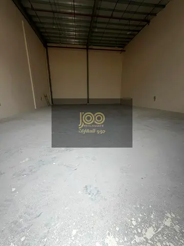 Electricity 40 | Warehouses in a prime strategic location on a main street, suitable for various activities