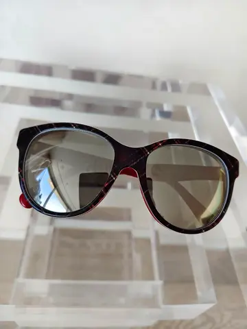 Pre-owned Burberry Kids sunglasses