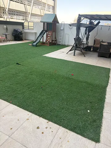 Used Artificial Grass Turf Roll for free