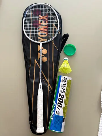 Yonex Badminton Racket Set – Excellent Condition